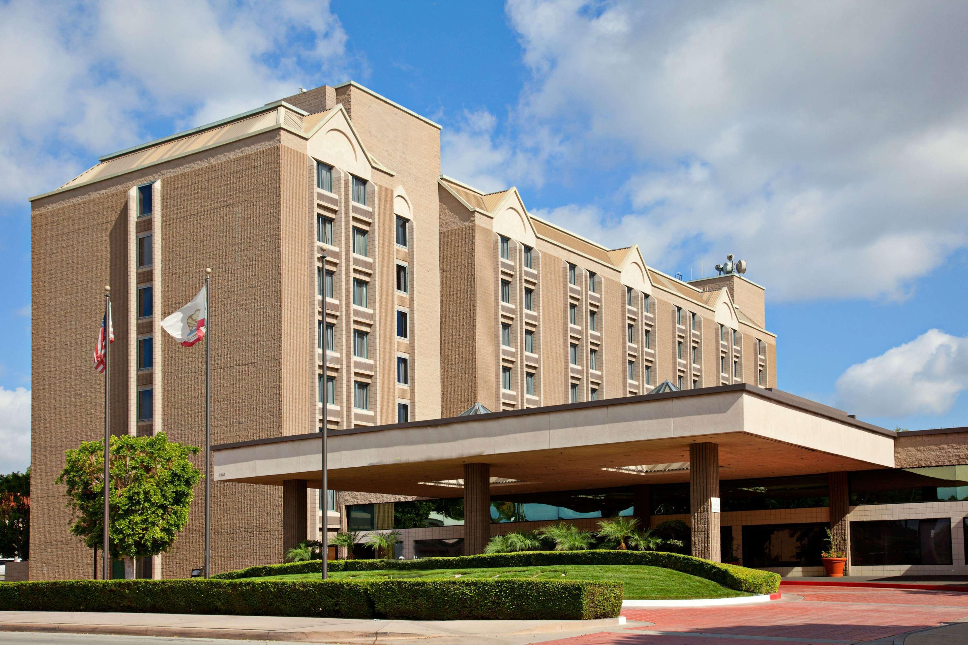מלון Doubletree By Hilton וויטייר מראה חיצוני תמונה