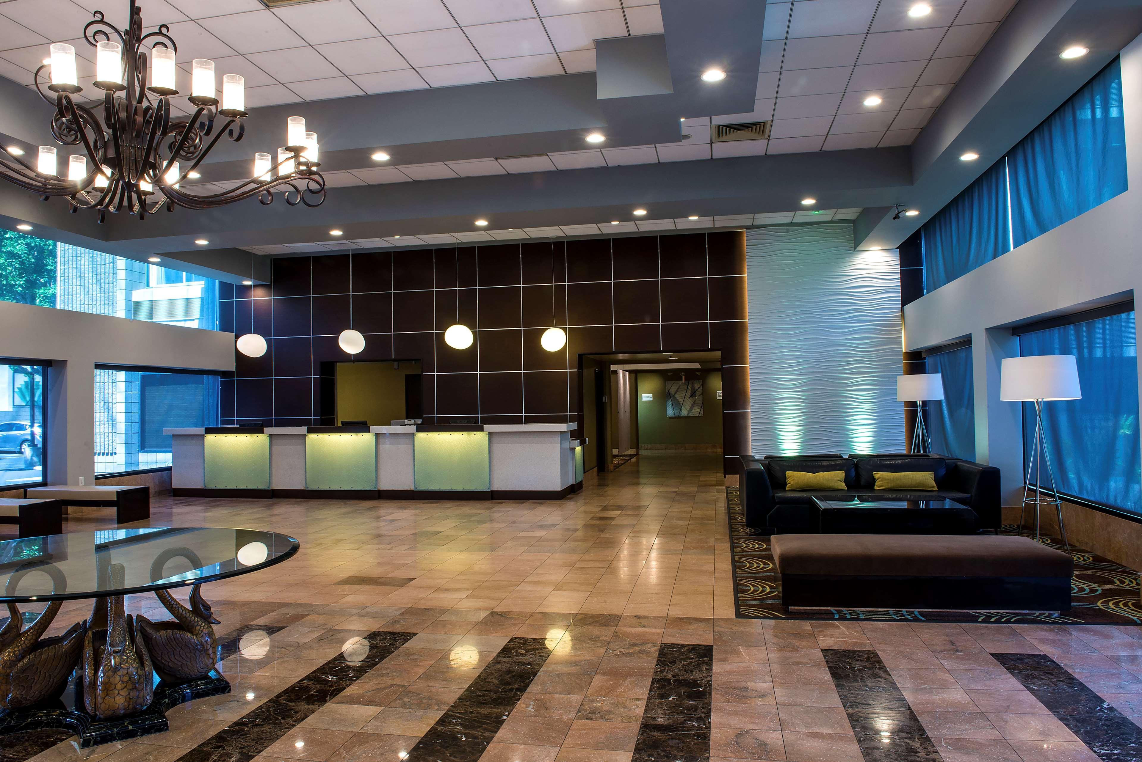מלון Doubletree By Hilton וויטייר מראה חיצוני תמונה